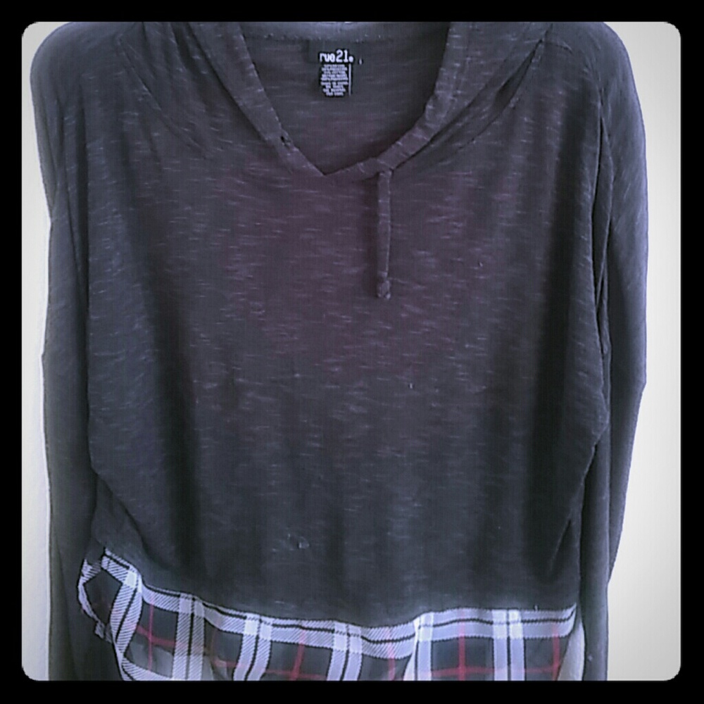 Rue 21 long sleeve sweater